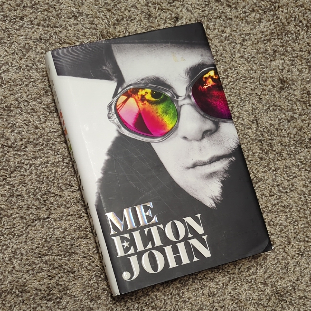 Barnes & Noble Elton Black and White Book Hardcover
